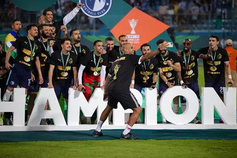 جوائز كاف.. صلاح مرشح.. بيراميدز عامل مشترك.. وغياب الأهلي والزمالك